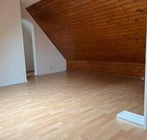 Schöne 2 Zimmer Dachgeschosswohnung in Rosdorf OT Mengershausen
