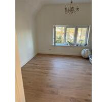 3,5 Zimmer Dachgeschoss-Wohnung in Quickborn-Heide
