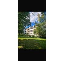 Derzeit in Renovierung 2 Zimmer Wohnung mit Stellplatz und Küch - Neusäß