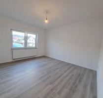Schöne 3 Zimmer Wohnung inkl. Internet, Küche, Stellplatz - Solms