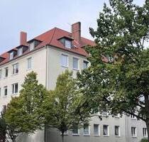 Komplett sanierte 3-Zimmer-Dachgeschosswohnung in Hannover-List zu vermieten!