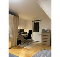 Schönes Zimmer in einer 4er WG - 660,00 EUR Kaltmiete, ca.  14,00 m² in Tübingen (PLZ: 72074) Lustnau