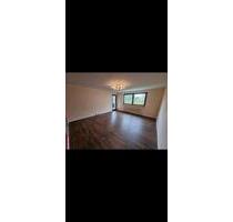 Ruhige 3 12 Zimmer Wohnung - 1.500,00 EUR Kaltmiete, in Altenholz (PLZ: 24161)