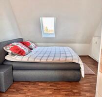 Lichtdurchflutete 3 Zimmer Dachgeschosswohnung in Hilden