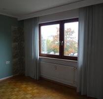 3,5-Zimmer Wohnung, ideal für ÖPNV-Nutzer - Eningen unter Achalm