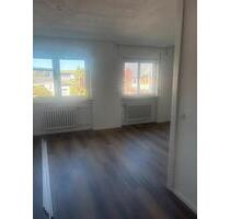 5 Zimmer Wohnung mit Balkon in Marburg-Marbach