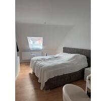Helle 2-Zimmer Wohnung mit zwei Bädern, Einbauküche & Stellplatz - Urbar
