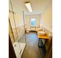 Helle 4,5 Zimmer Wohnung in ruhiger, zentraler Lage mit Balkon - Burgkunstadt