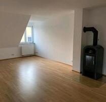 Große 3 Zimmer Dachgeschoss Wohnung - Rottendorf