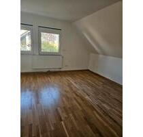 3 Zimmer Dachgeschosswohnung - 1.150,00 EUR Kaltmiete, ca.  75,00 m² in Weiterstadt (PLZ: 64331)