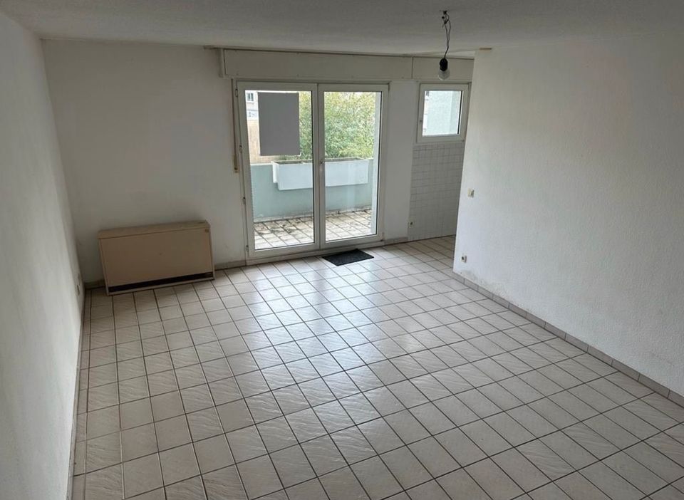 1 Zimmer Wohnung mit Balkon - 390,00 EUR Kaltmiete, ca.  38,00 m² in Bochum (PLZ: 44867) Höntrop