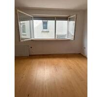 Zimmer in eine Wohnung - 395,00 EUR Kaltmiete, ca.  15,00 m² in Heilbronn (PLZ: 74072)