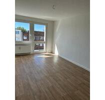 WG-geeignete, zentrumsnahe 3-Zimmer-Wohnung, keine Barkaution - Dessau-Roßlau