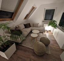Geeignet für SINGLE - Gemütliche 3 Zimmer Dachgeschoss Wohnung! - Ludwigsburg