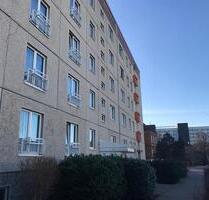 Große 3 Zimmer Wohnung, Küche mit Fenster -EG- - Neubrandenburg