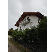 4 Zimmer Wohnung zu vermieten - 1.590,00 EUR Kaltmiete, ca.  120,00 m² in Glonn (PLZ: 85625)