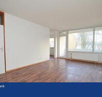 Singles und Paare aufgepasst!! Frisch renovierte 2 Zimmer Wohnung mit Balkon in DUI-Obermeiderich - Duisburg Mittelmeiderich