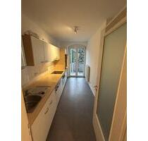 HELLE 2 ZIMMER WOHNUNG MIT BALKON IM 2.OG zum 01.01.2026 - Nürnberg Gibitzenhof