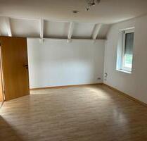 1,5 Zimmer Wohnung mit Balkon, EBK & PKW Stellplatz in Dröschede - Iserlohn Grüne