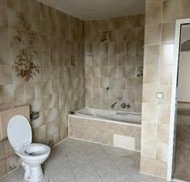 4,5 Zimmer Wohnung Küche Bad m Wanne u Dusche - Sünching
