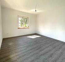 Modernisierte 3-Zimmer Wohnung mit Balkon und großem Garten - Ludwigsburg Pflugfelden