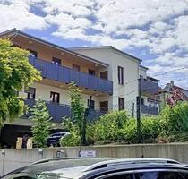 Schicke 3-Zimmer Wohnung mit Balkon, Fahrstuhl und Stellplatz in bester Lage - Mühlhausen (Thüringen)