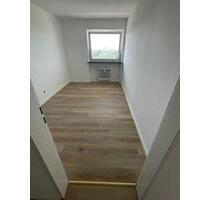 Freie Zimmer in 4er WG in einer 4 12 Zimmer Wohnung im 6. Stock - Markdorf