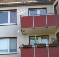 Großzügige 3,5 Zimmer Wohnung, 93qm, 3. OG, in ruhigem Mehrfamili - Oberhausen Borbeck