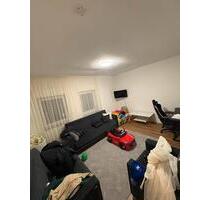 Zwei Zimmer Frei Wg NUR FRAUEN - 566,00 EUR Kaltmiete, in Stuttgart (PLZ: 70435) Zuffenhausen