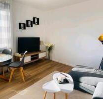 Sonnige 2 Zimmer Wohnung möbliert auf Zeit - Staufenberg