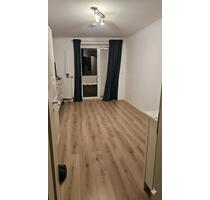 Zimmer auf Zeit - 200,00 EUR Kaltmiete, ca.  20,00 m² in Lübeck (PLZ: 23552) Innenstadt