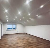 Moderne 3 Zimmer Dachgeschosswohnung mit Sauna - Grünberg