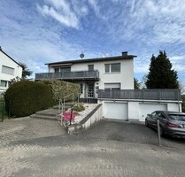 Frisch renovierte Wohnung am Ortsrand mit Fernblick - Königswinter / Gräfenhohn