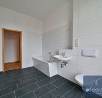 WOW! tolle, große 2 Raum Wohnung mit neuem Badezimmer in Schlosschemnitz zu vermieten