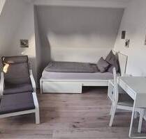 Ruhiges, helles möbliertes WG-Zimmer - Kiel