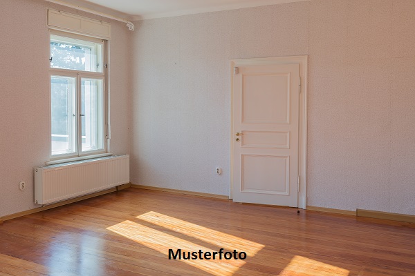 3-Zimmer-Wohnung mit Balkon und Pkw-Stellplatz - München