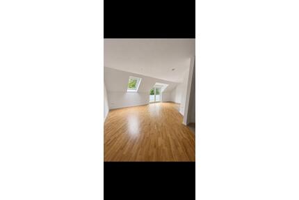Komplett renovierte 3 Zimmer Maisonettewohnung in Wesel Büderich