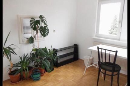 Charmantes Zimmer in zentraler 3er-Frauen-WG (Darmstadt)