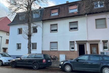 Gemütliche 2 Zimmer Wohnung mit Einbauküche im 1. OG Mannheim-Feudenheim zu vermieten - Mannheim / Feudenheim