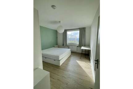 WG-Zimmer in Stuttgart 800,00 € 16 m²