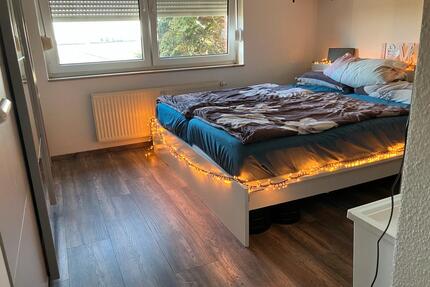 Zimmer—zur—Miete—tageweise—60€ - 60,00&nbsp;EUR Kaltmiete, ca.&nbsp; 15,00&nbsp;m&sup2; in Leipzig (PLZ: 04158) Nord