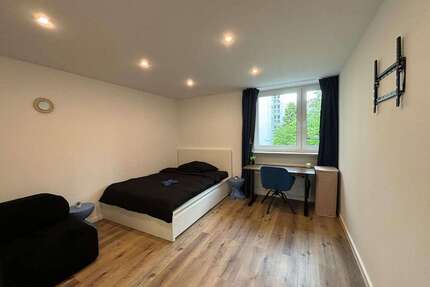 WG-Zimmer in München 825,00 € 16 m²