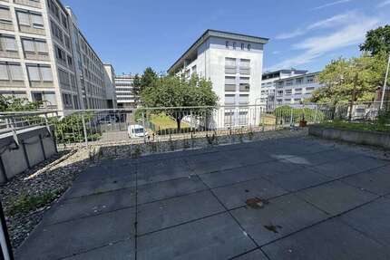 Wohnung zum Mieten in Frankfurt am Main 1.700,00 € 71.2 m²