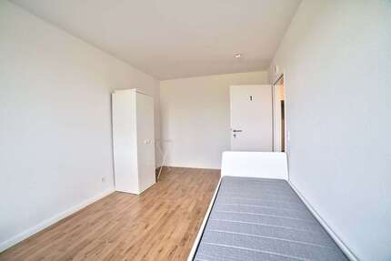 WG-Zimmer in Düsseldorf 609,00 € 15 m²