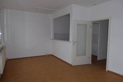 3 Zimmer im Zentrum - 352,00&nbsp;EUR Kaltmiete, ca.&nbsp; 56,68&nbsp;m&sup2; in Dessau-Roßlau (PLZ: 06844)