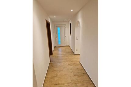 2- Zimmer Wohnung in Altendorf - Fronhof Miete Wohnung