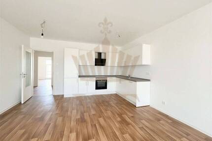 Großzügige 4 Zimmer Wohnung | moderne Einbauküche | Balkon | Süd-Loggia | in Bernau-Friedenstal - Bernau bei Berlin