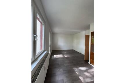 * sanierte 3-Zimmer Wohnung * - 315,00&nbsp;EUR Kaltmiete, ca.&nbsp; 57,26&nbsp;m&sup2; in Gräfenhainichen (PLZ: 06773)