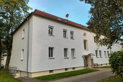 Gemütliche 2,5 Zimmer Wohnung mit Blick ins Grüne - Böhlen