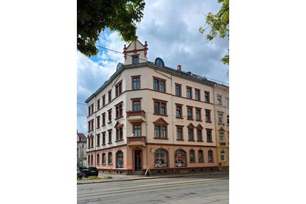 3-Zimmer DG Wohnung mit neuer Einbauküche in Zwickau zu vermieten